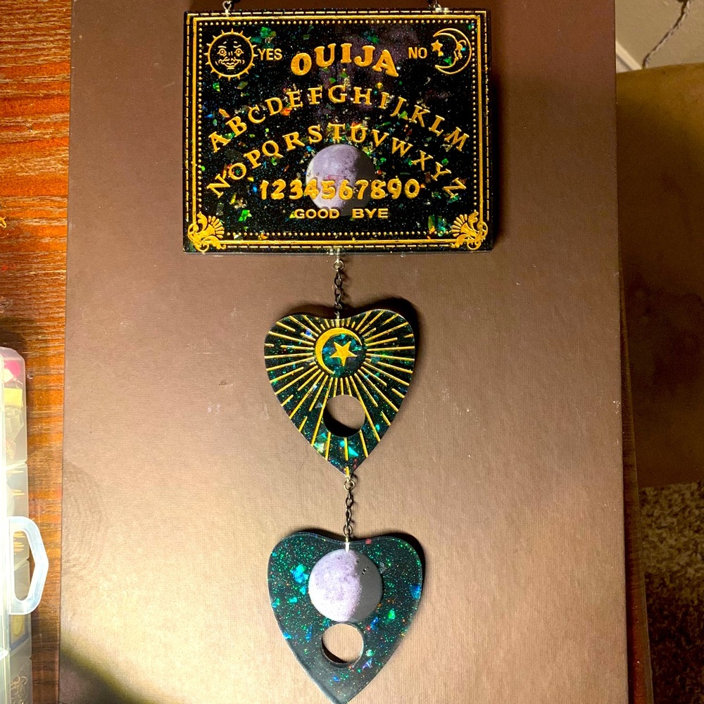 Resin decorative ouija wall hanging